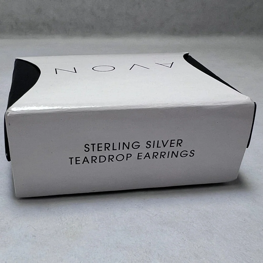 Avon Sterling Silver Teardrop‎ Earrings Minimalist Dangle Drop Hook 925 Silver